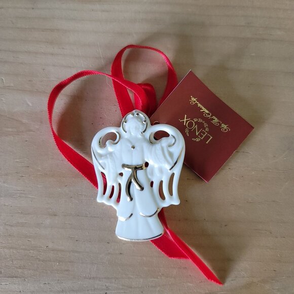 Lenox Angel Charm Pin/Pendant Gift/Hostess Idea - Handcrafted & Elegant - Picture 4 of 9